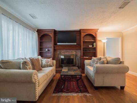 4127 Lees Corner Rd, Chantilly, VA 20151 photo 5