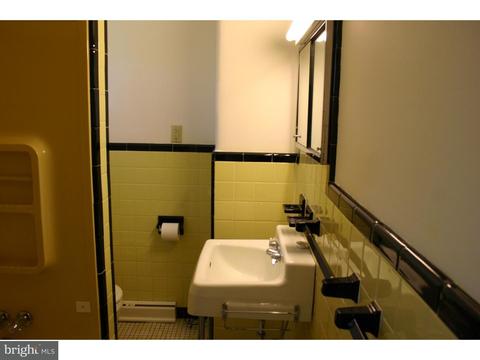 52 E Henry St, Palmyra, NJ 08065 photo 13