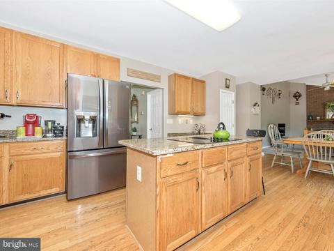 6401 Spring Forest Rd, Frederick, MD 21701 photo 8
