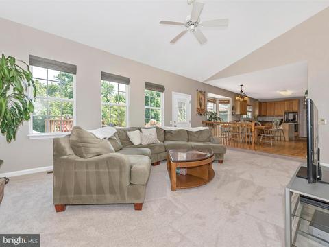 6401 Spring Forest Rd, Frederick, MD 21701 photo 13