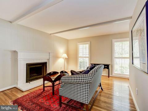 8708 Etta Dr, Springfield, VA 22152 photo 6