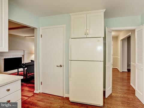 8708 Etta Dr, Springfield, VA 22152 photo 10