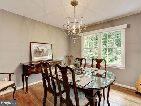 8708 Etta Dr, Springfield, VA 22152 photo 13