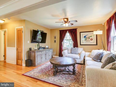 105 E Hamilton Ave, Silver Spring, MD 20901 photo 7