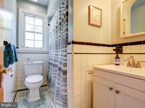105 E Hamilton Ave, Silver Spring, MD 20901 photo 16