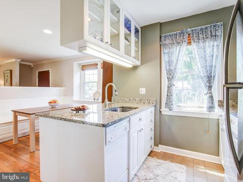 105 E Hamilton Ave, Silver Spring, MD 20901 photo 13