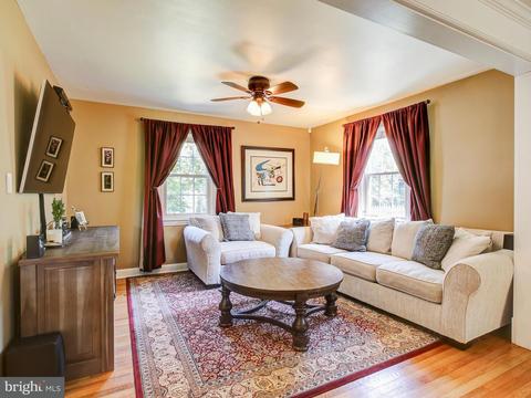 105 E Hamilton Ave, Silver Spring, MD 20901 photo 8