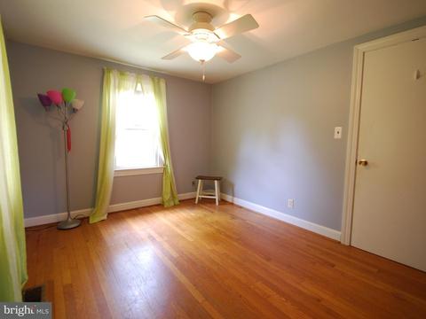 10775 Cliff Mills Rd, Marshall, VA 20115 photo 6