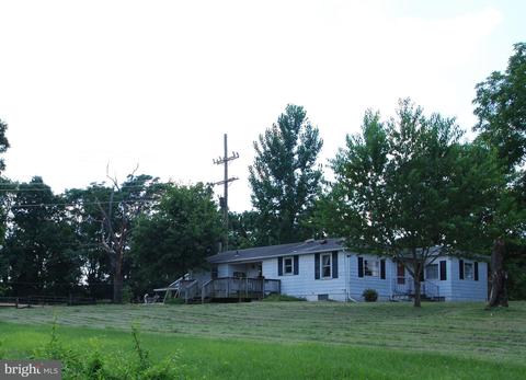 10775 Cliff Mills Rd, Marshall, VA 20115 photo 16