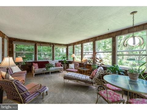 25 Devonwood Rd, Wayne, PA 19087 photo 3