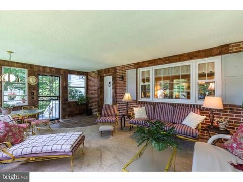 25 Devonwood Rd, Wayne, PA 19087 photo 4