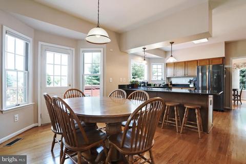 5343 Sovereign Pl, Frederick, MD 21703 photo 10