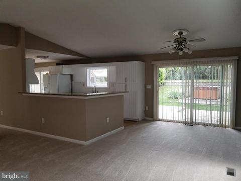 19003 Red Oak Ln, Triangle, VA 22172 photo 7