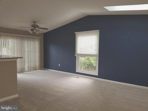 19003 Red Oak Ln, Triangle, VA 22172 photo 6