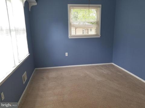 19003 Red Oak Ln, Triangle, VA 22172 photo 14