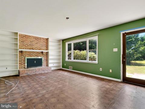 7016 Ben Franklin Rd, Springfield, VA 22150 photo 10