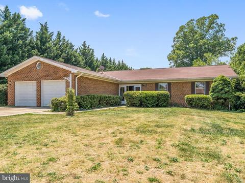 7016 Ben Franklin Rd, Springfield, VA 22150 photo 2