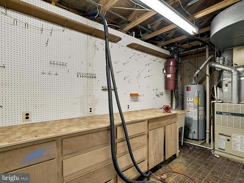 7016 Ben Franklin Rd, Springfield, VA 22150 photo 19