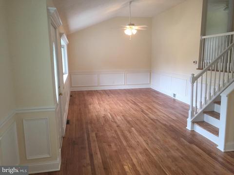 58 E Stephen Dr, Newark, DE 19713 photo 4