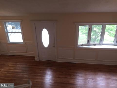 58 E Stephen Dr, Newark, DE 19713 photo 2