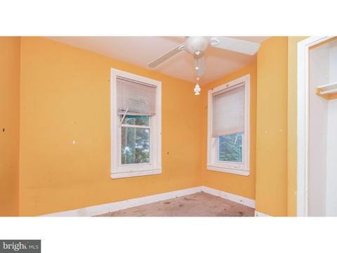 327 Middleton St, Riverside, NJ 08075 photo 9