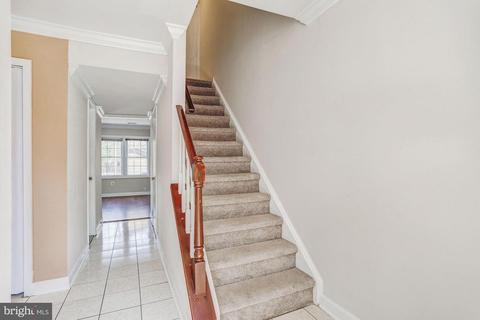 9005 Patterson Pl, Manassas, VA 20110 photo 2