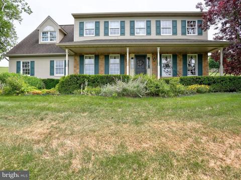 334 Long Ln, Lititz, PA 17543 photo 1