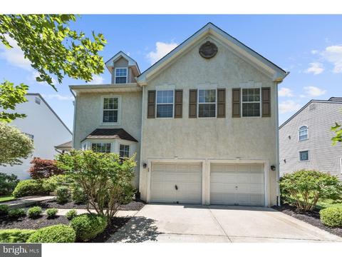 82 Watson Dr, Mount Laurel, NJ 08054 photo 1