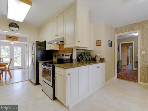 1005 Gadsden Ave, Silver Spring, MD 20905 photo 4