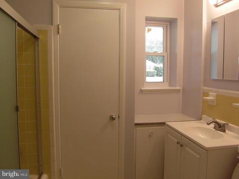 7601 Gresham St, Springfield, VA 22151 photo 10