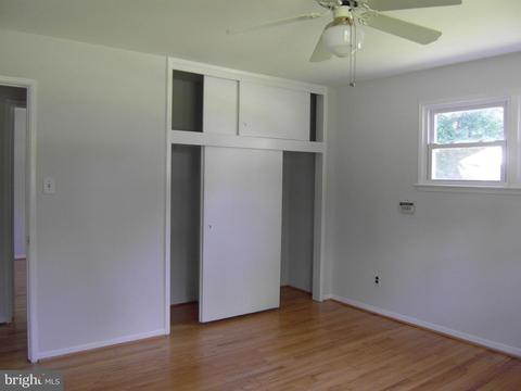 7601 Gresham St, Springfield, VA 22151 photo 6