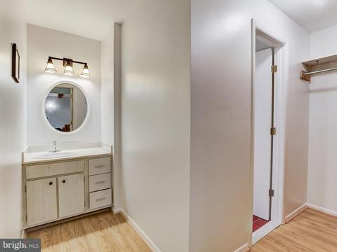 1101 Flor Ln, Mclean, VA 22102 photo 25
