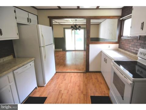 12 Boone Ave, West Trenton, NJ 08618 photo 5