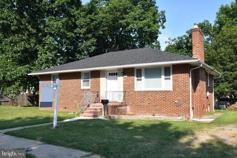 721 Clover Ave, Essex, MD 21221 photo 1