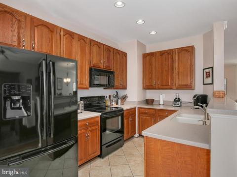 8852 Briarcliff Ln, Frederick, MD 21701 photo 12