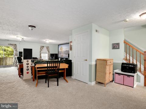 8852 Briarcliff Ln, Frederick, MD 21701 photo 22