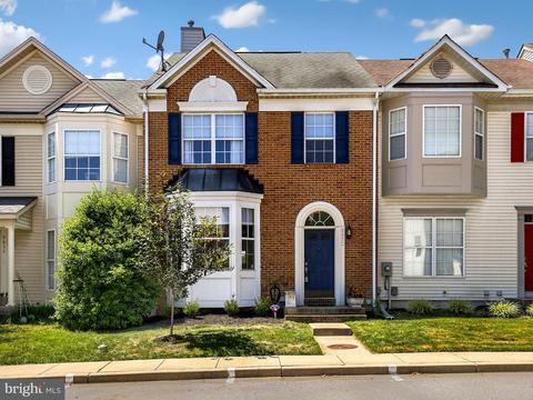 8852 Briarcliff Ln, Frederick, MD 21701 photo 2