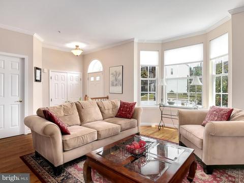 8852 Briarcliff Ln, Frederick, MD 21701 photo 5