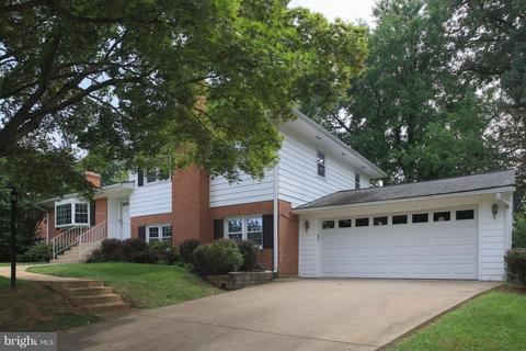 1818 Baldwin Dr, Mclean, VA 22101 photo 3