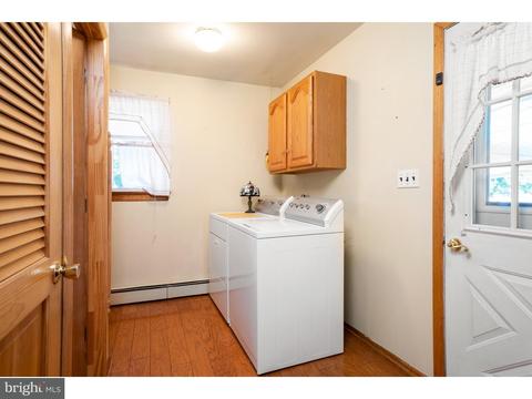 585 Klockner Rd, Hamilton, NJ 08619 photo 11