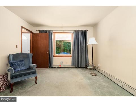 585 Klockner Rd, Hamilton, NJ 08619 photo 6