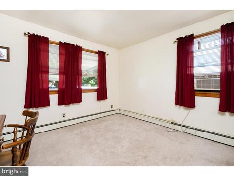 585 Klockner Rd, Hamilton, NJ 08619 photo 8