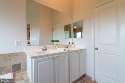 9157 Cascade Falls Dr, Bristow, VA 20136 photo 24