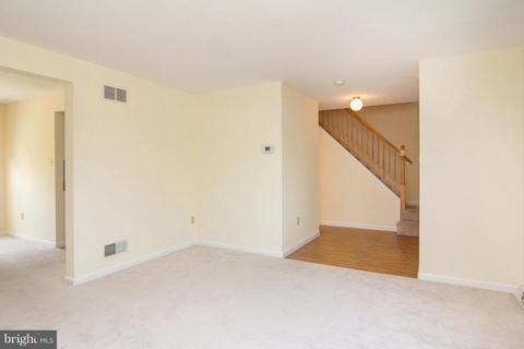 718 Collier Ct, Westminster, MD 21158 photo 4