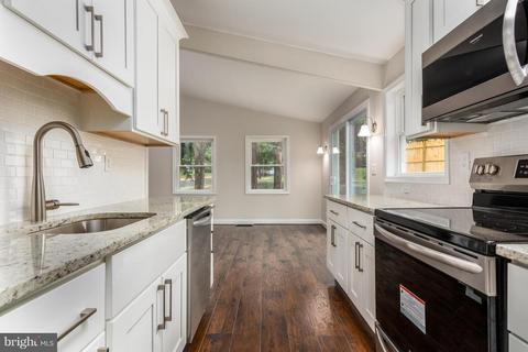 11900 Ivanhoe St, Silver Spring, MD 20902 photo 9