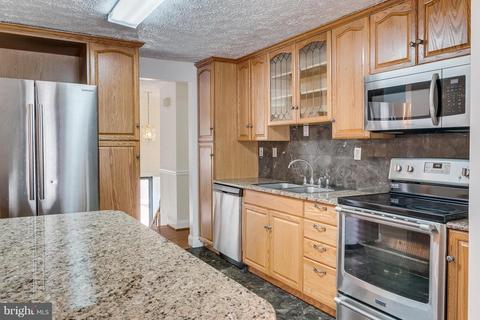 5780 Heming Ave, Springfield, VA 22151 photo 9