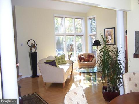 503 Schley Ave, Frederick, MD 21702 photo 2
