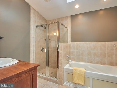 7903 Foote Ln, Springfield, VA 22151 photo 17