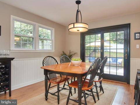 7903 Foote Ln, Springfield, VA 22151 photo 6