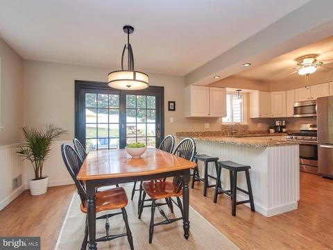 7903 Foote Ln, Springfield, VA 22151 photo 8